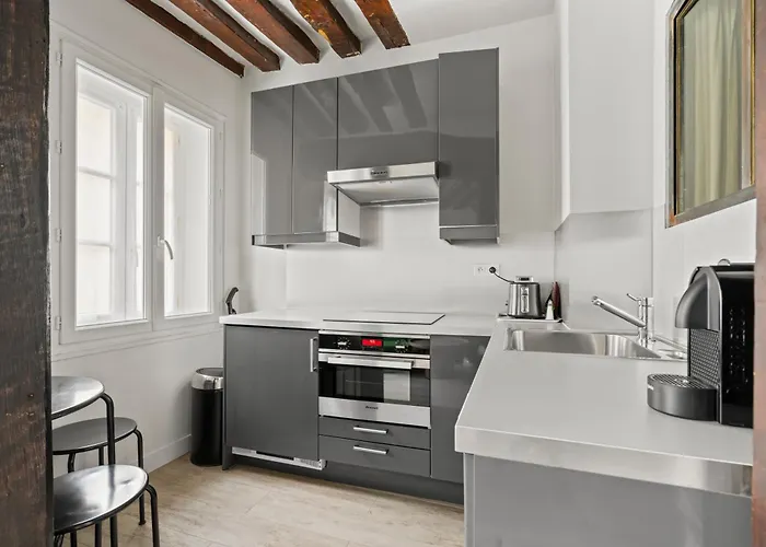 Апартаменты Typiquement Parisien